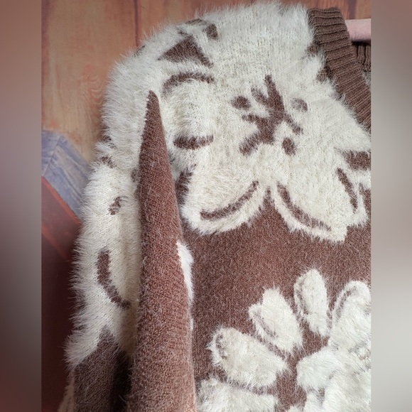 🤎 Gemma + Jane Floral Sweater – Size XL - Picture 5 of 6